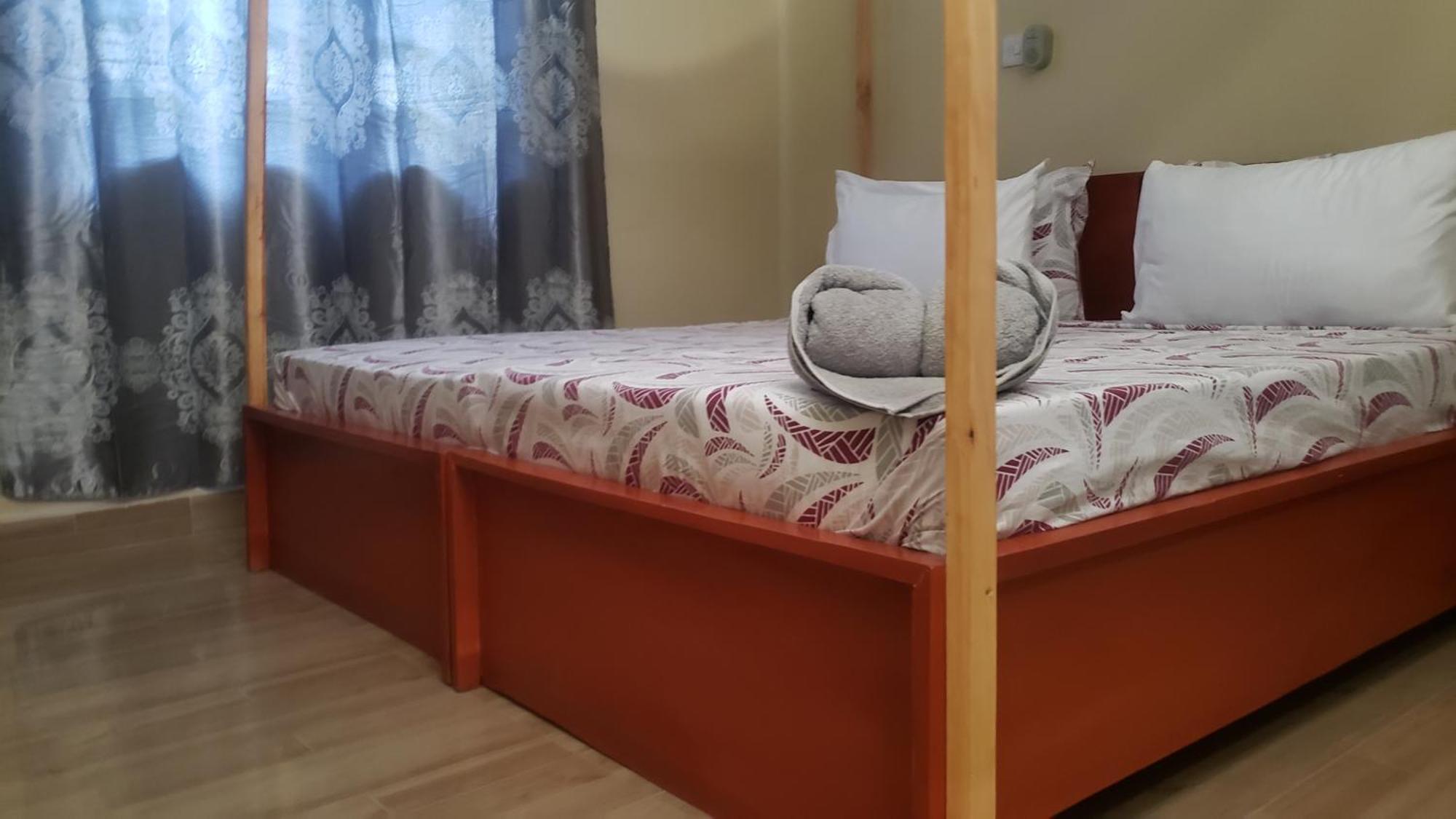 L&J Modern Backpackers Bnb Дар-эс-Саламе Экстерьер фото