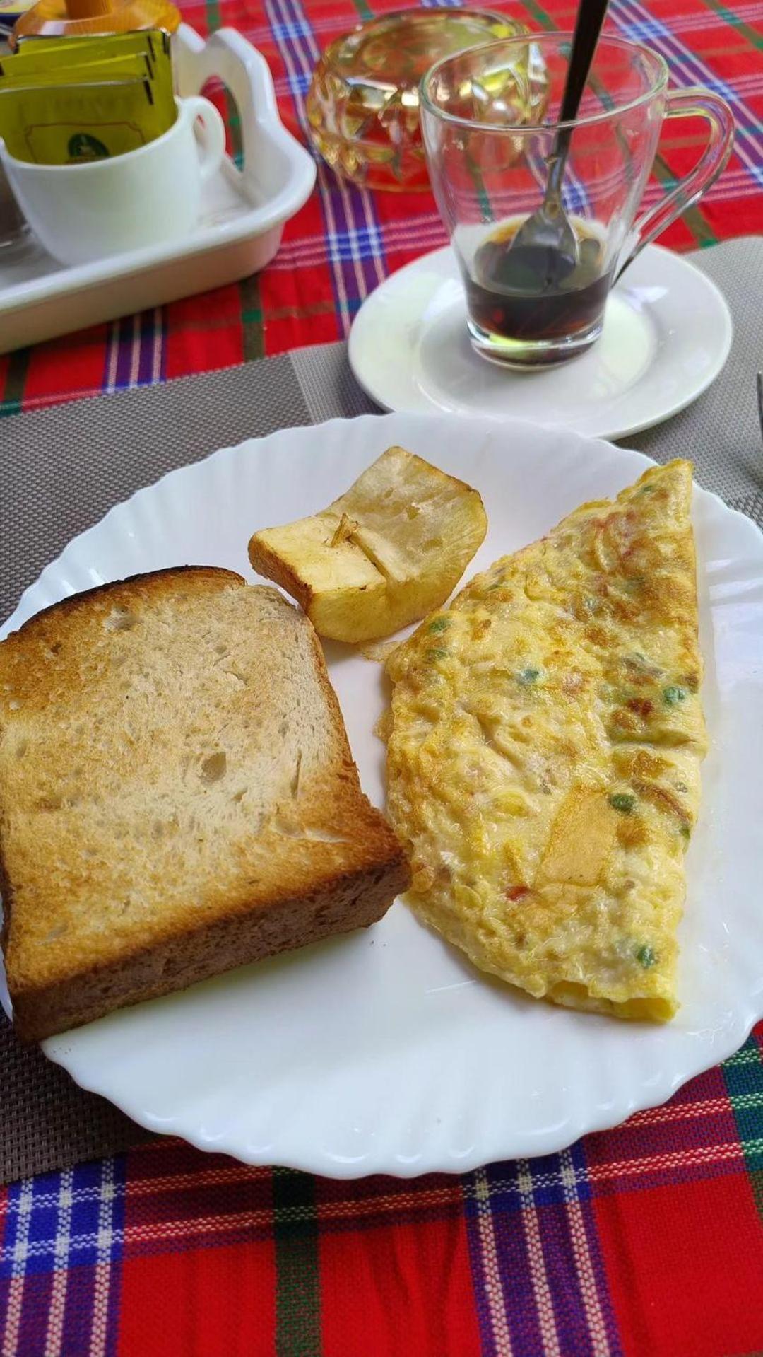 L&J Modern Backpackers Bnb Дар-эс-Саламе Экстерьер фото